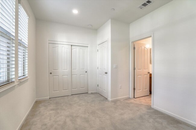 Building Photo - MODERN LUXURY IN SCENIC COMMUNICATIONS HILL LIGHT-FILLED INTERIORS WITH GREENBELT VIEWS