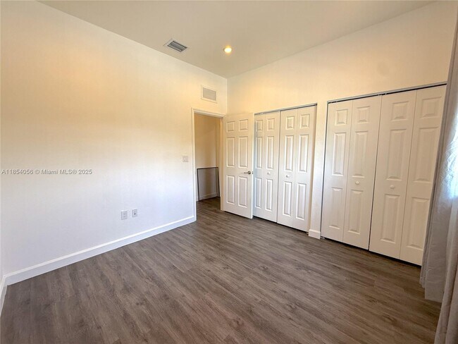 Building Photo - 4228 SW 166th Ct