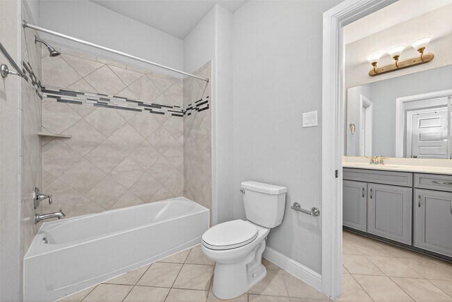 Building Photo - 13236 Tracewood Hills Ln