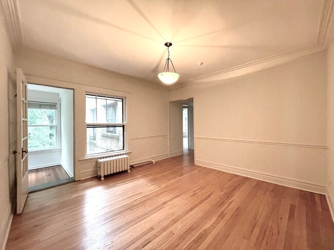 Building Photo - 1233 Judson Ave