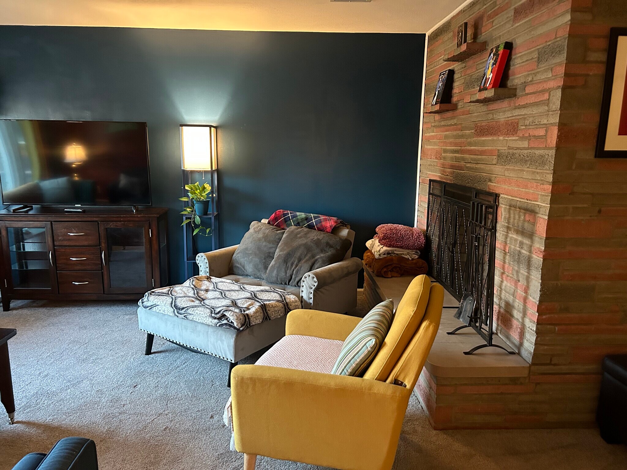 Living room - 226 South St