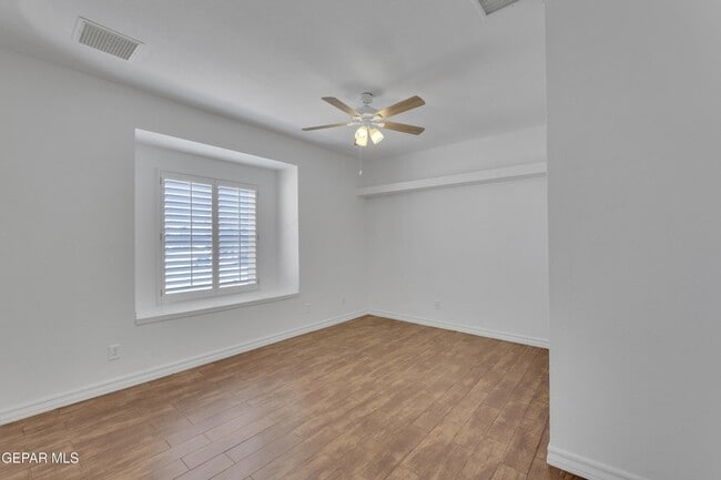 Building Photo - 232 Ave Mirador