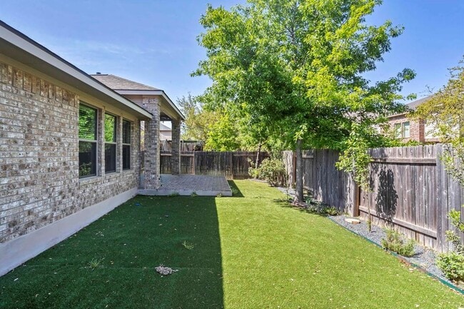 Building Photo - 708 Williams Way