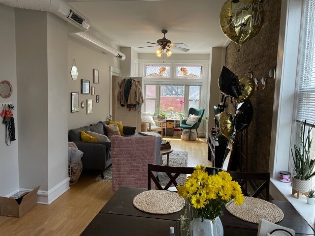 Building Photo - 1746 W Beach Ave