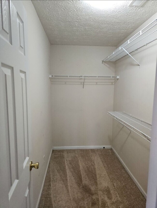 Building Photo - Well Kept Union City Home, 3BR, 2BA