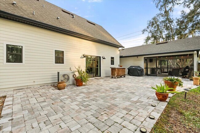 Building Photo - 3622 Devonswood Dr