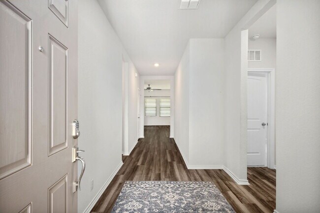 Building Photo - 3/2 Available Now in Converse - 1 MONTH FREE