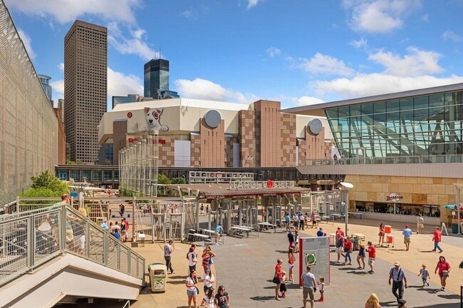 Building Photo - 748 N 3rd St