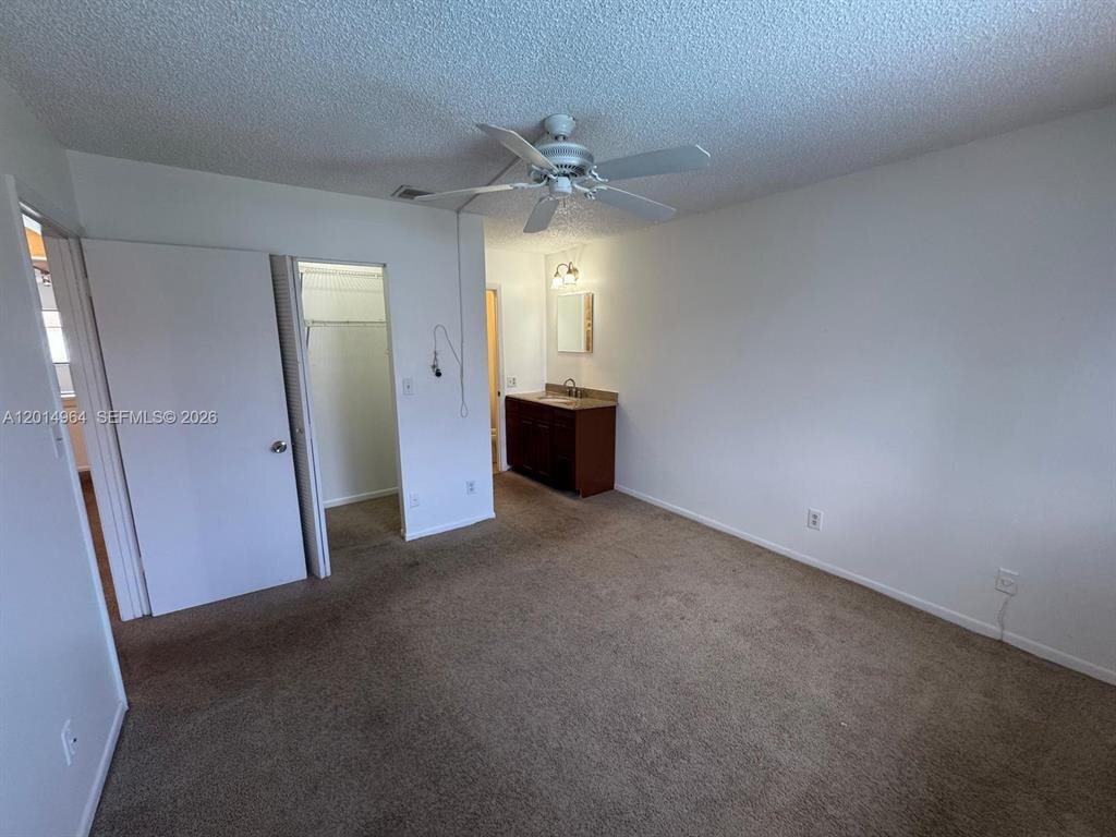 Building Photo - 142 NW 60th Ave