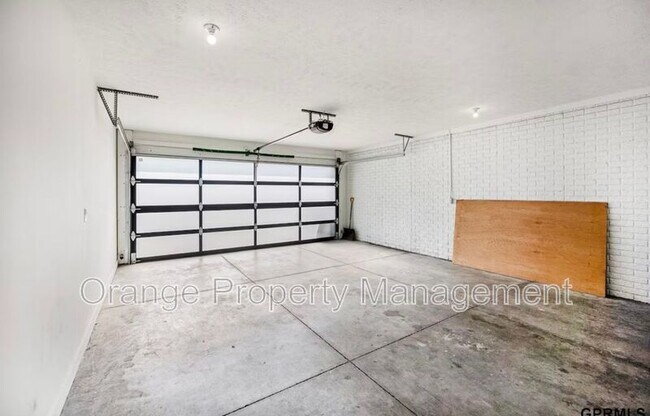 Building Photo - 630 N 46th St