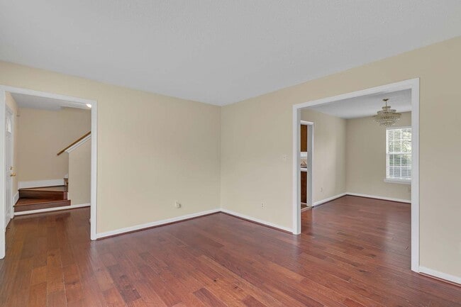 Building Photo - 18 Lundy Ln