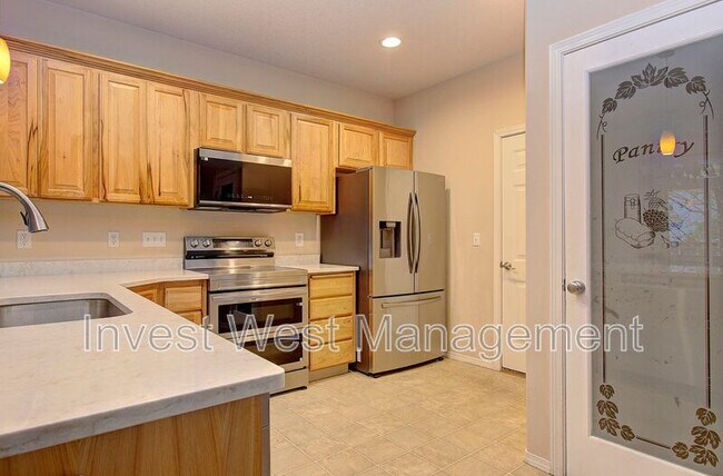 Building Photo - 15020 NW 1st Ave