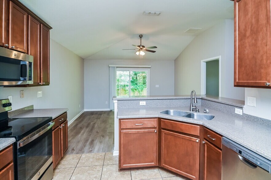 Building Photo - 6311 Rolling Tree Street