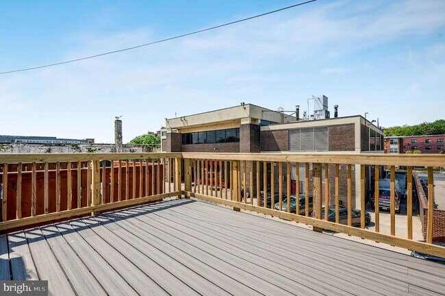 Building Photo - 2538 9th St NW