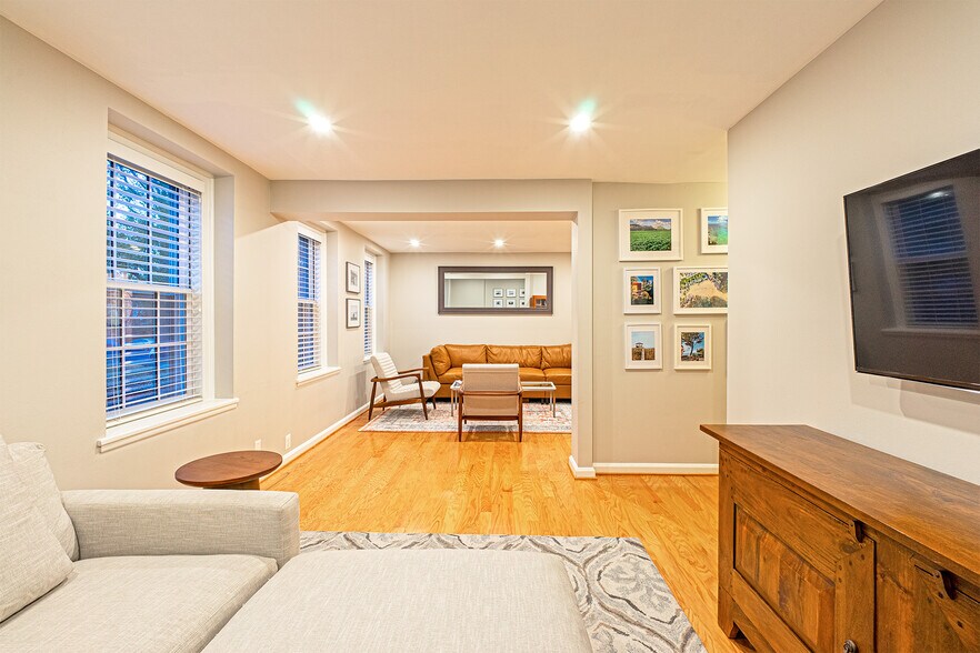 Building Photo - 3400 39th St NW