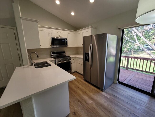 Building Photo - 4306 Bonnell Vista Cove