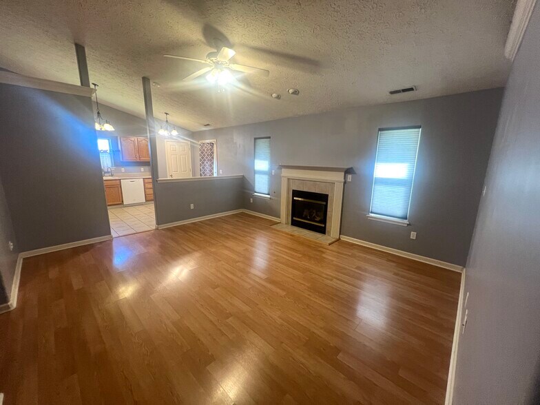 Building Photo - 2321 Winterset Dr