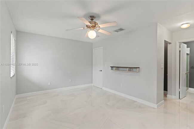 Building Photo - 9301 SW 130th St