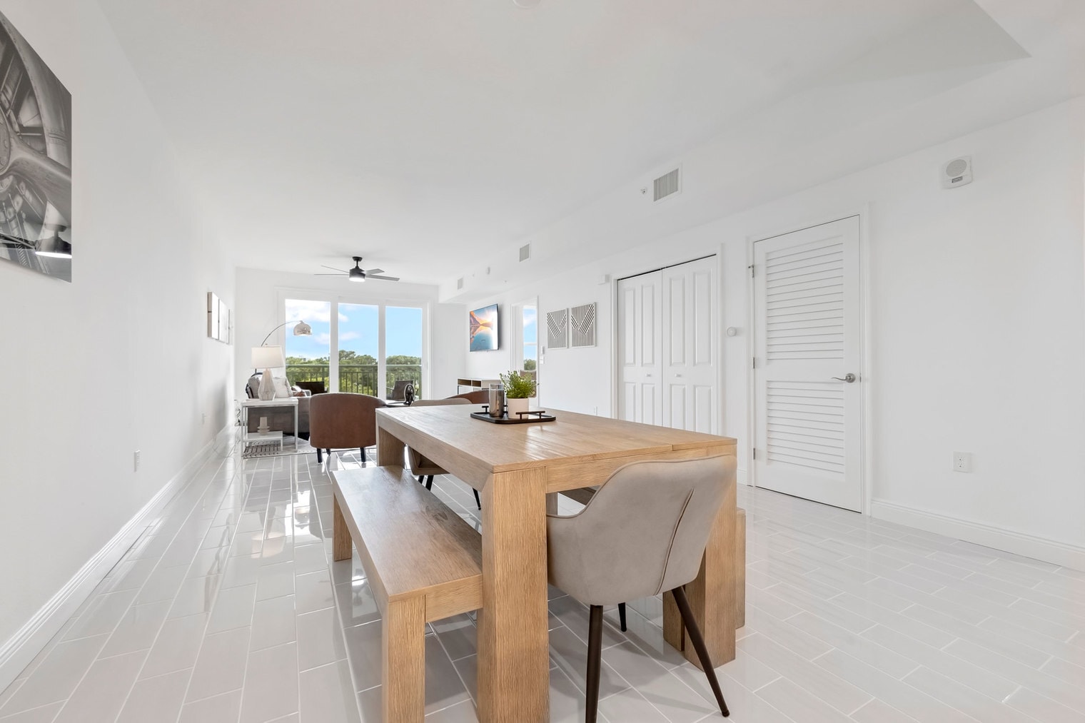 Building Photo - 701 Pilot Ln