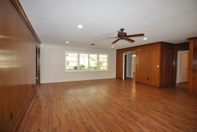 Building Photo - 3519 Latma Dr