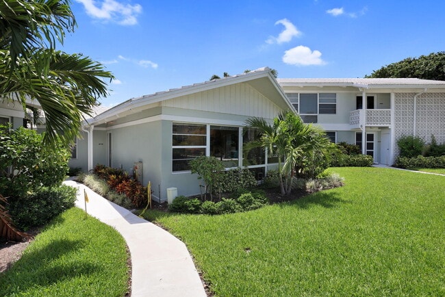 Building Photo - 320 S Ocean Blvd