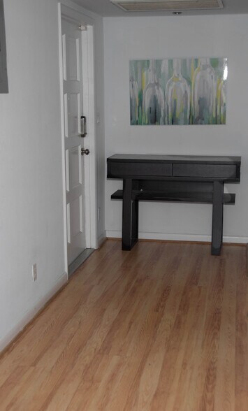 Building Photo - 2651 S Course Dr