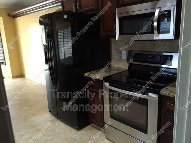 Building Photo - 5118 E Adobe St