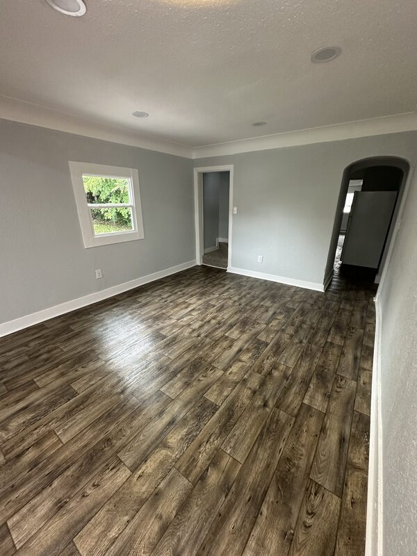 Building Photo - 5088 Queens Ave