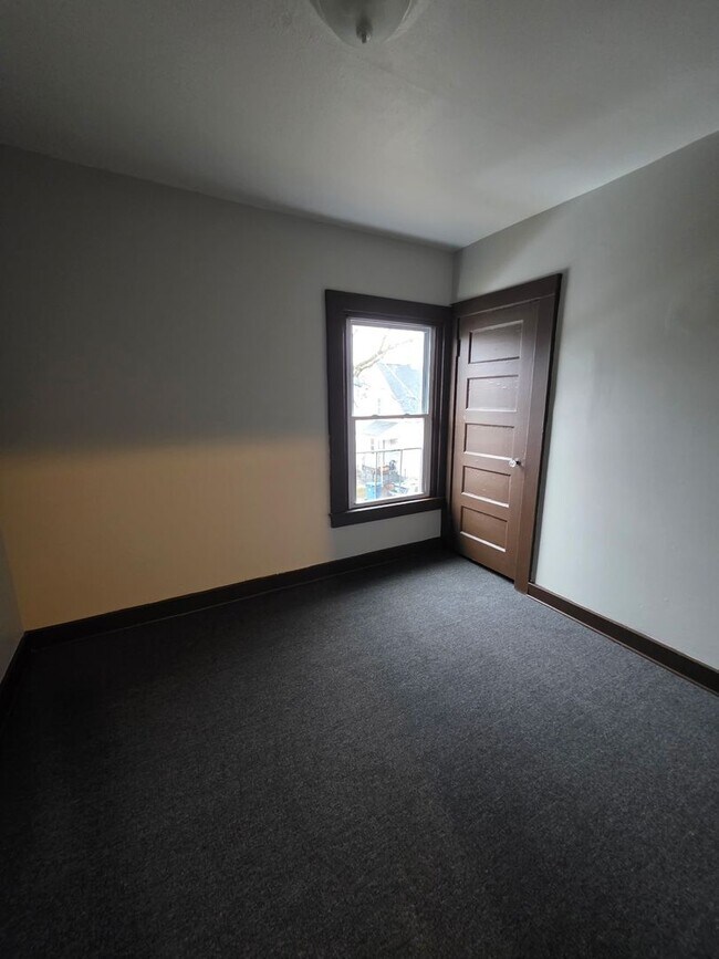 Building Photo - 19 Texas St