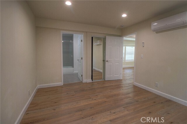 Building Photo - 1127 Manzanita St
