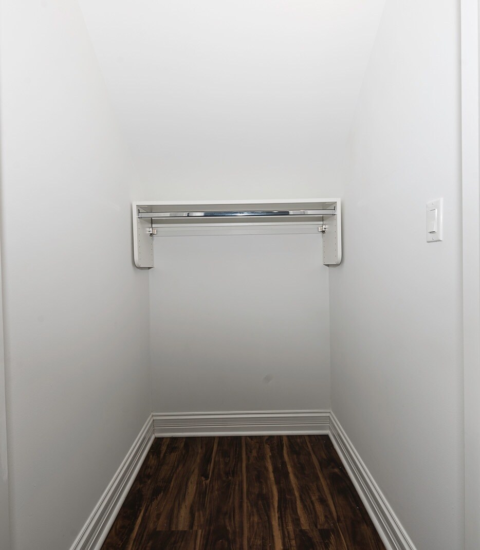 Building Photo - 3336 W Irving Park Rd