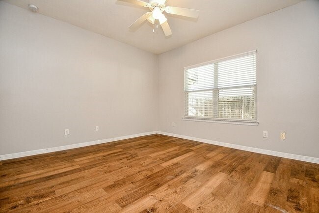 Building Photo - 10006 Sweet Nectar Ln