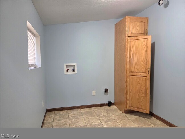 Building Photo - 2956 Hayne Rd