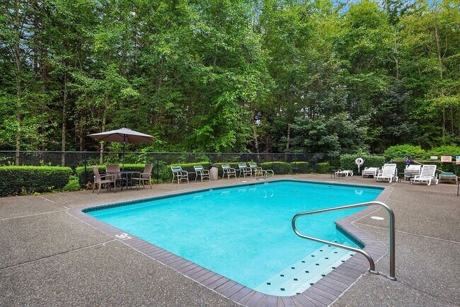 Building Photo - 2bd/2ba Sammamish House