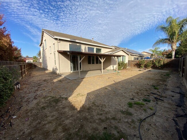 Building Photo - Elegant 2 story home in NW Visalia Coming ...