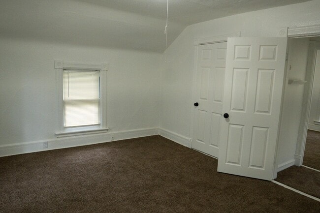 Building Photo - 1407 NW Jackson St