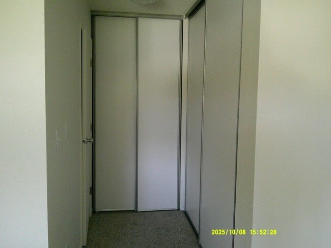 Building Photo - 749 Beelard Dr
