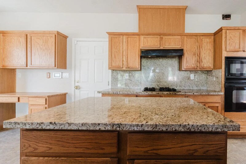 Building Photo - 4255 E Morada Ln