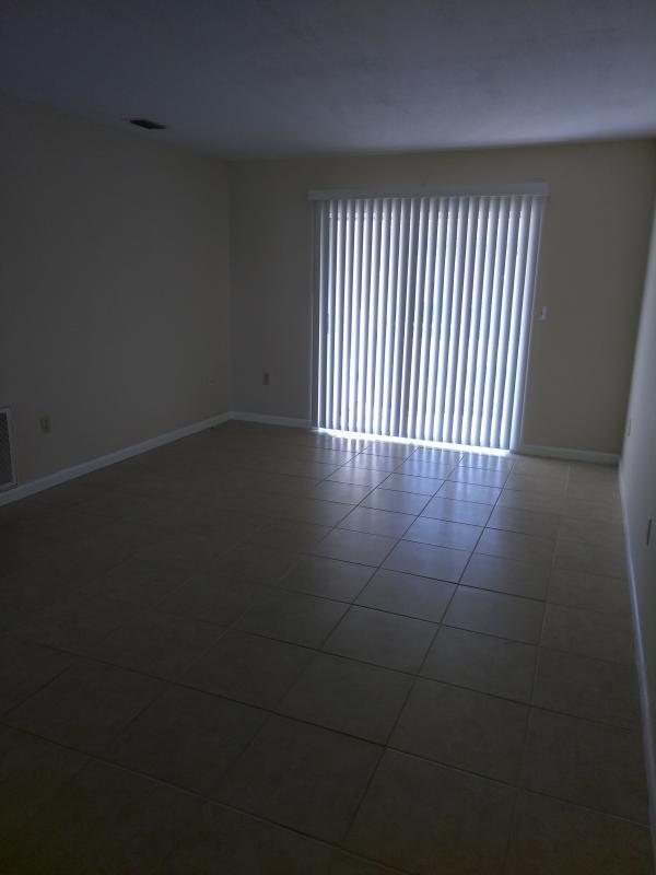 Building Photo - 2932 Bradley Ct