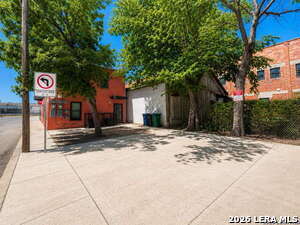 Building Photo - 1722 S St Mary's St