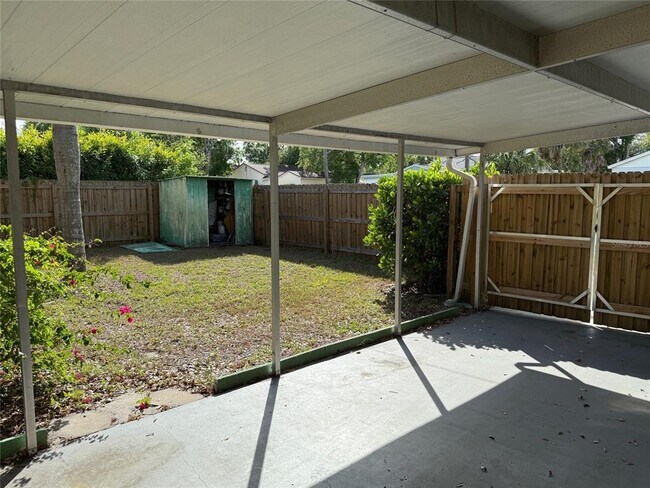 Building Photo - 4666 Iris St N