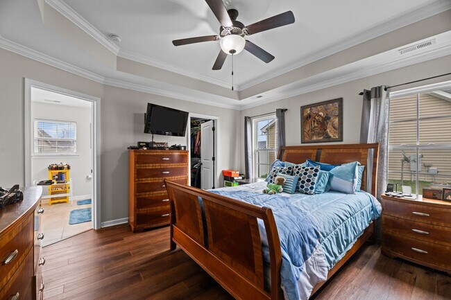 Building Photo - 211 Lynden Ln