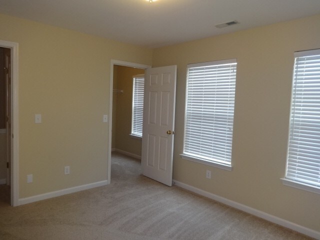 Building Photo - 5003 Peach Orchard Dr