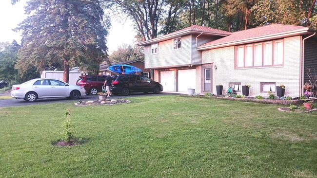 Building Photo - 16431 Mayleon Dr