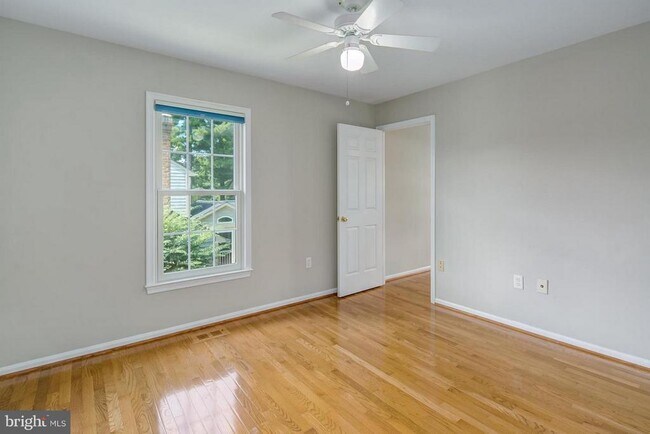 Building Photo - 26 Lily Pond Ct