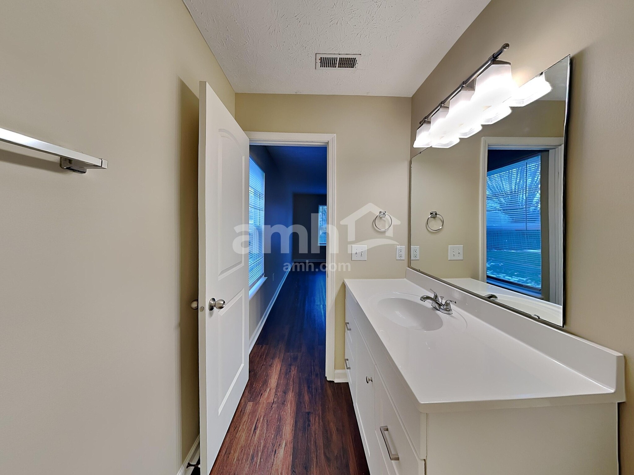 Building Photo - 7276 Burlat Ln