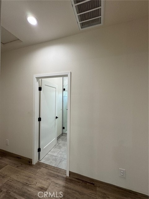 Building Photo - 122 E Brookdale Pl