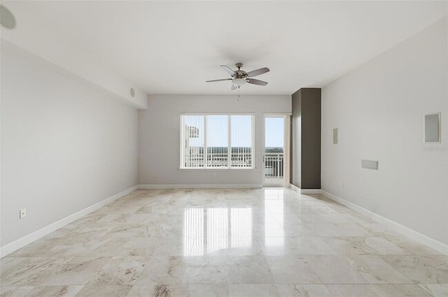 Building Photo - 100 S Eola Dr