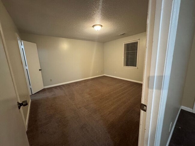 Building Photo - 2913 Wimberly Dr SW