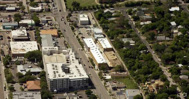 Aerial Photo - 2000 E 7th St